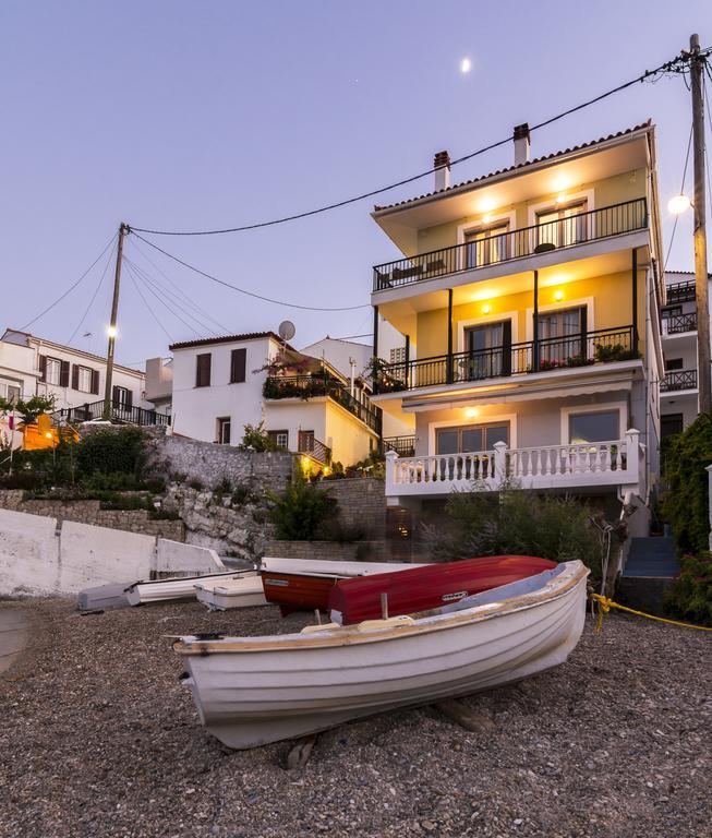 Eftopia Beachfront 2-Bedrooms Apartment Kokkari Esterno foto