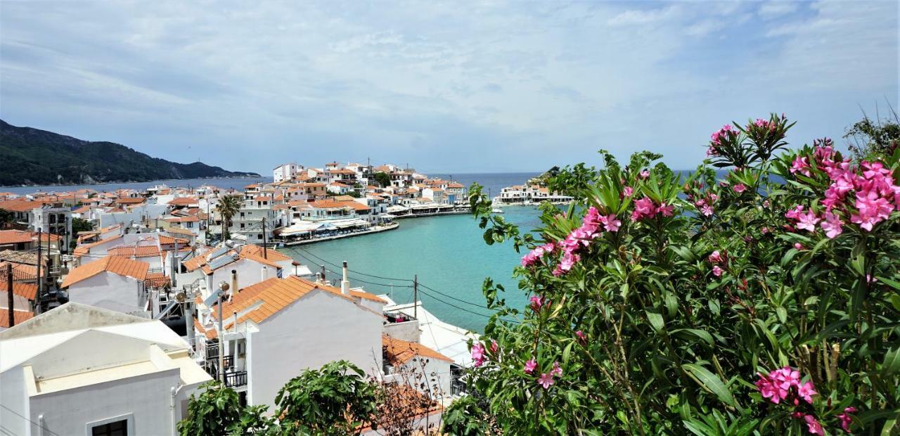 Eftopia Beachfront 2-Bedrooms Apartment Kokkari Esterno foto