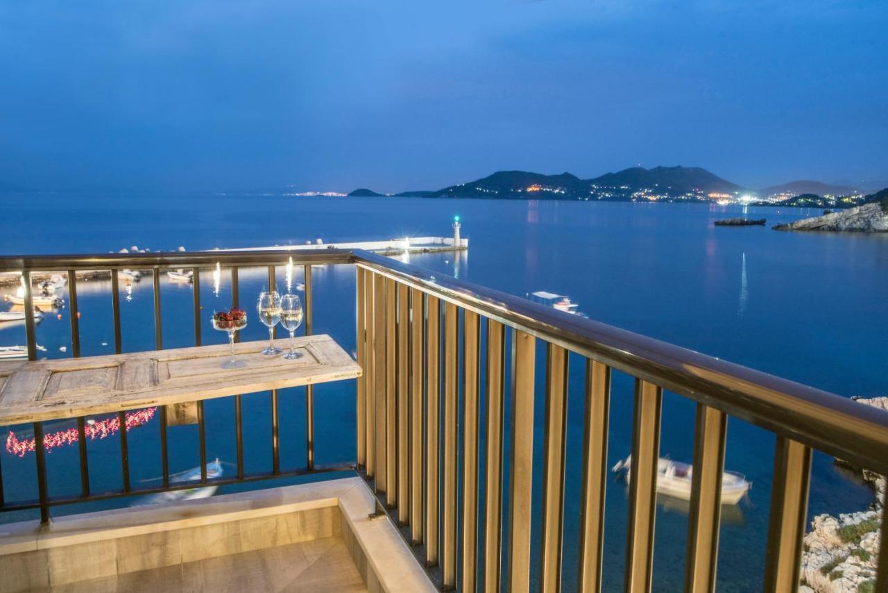 Eftopia Beachfront 2-Bedrooms Apartment Kokkari Esterno foto